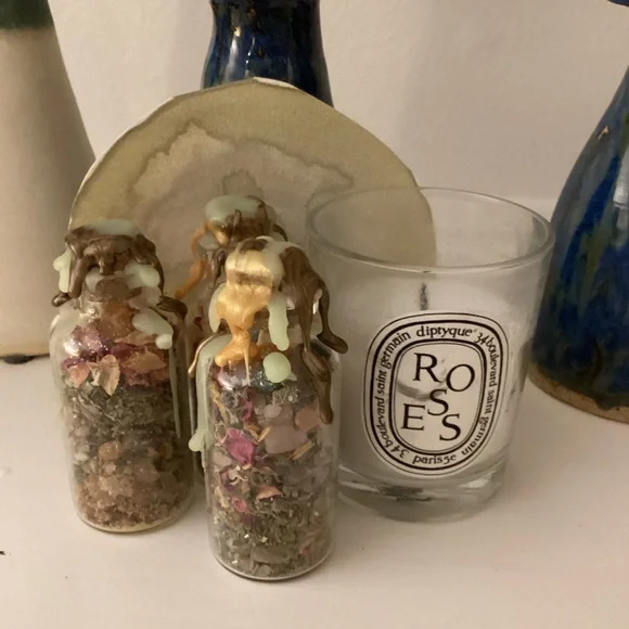 Luck 🍀 intention jar for success, abundance and good fortune with roses 🌹 salt - Picture 10 of 16